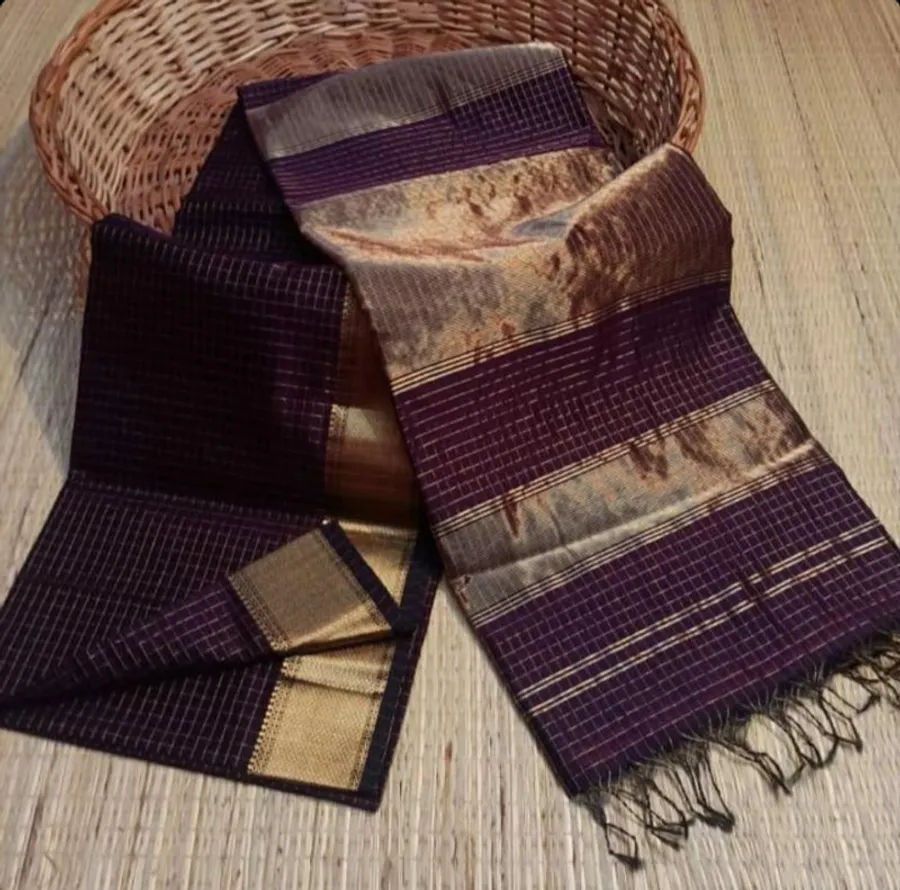 Elegant Maheshwari Silk-Cotton soft Saree with Zari Border – Pure Handloom Craftsmanship with Blouse Piece